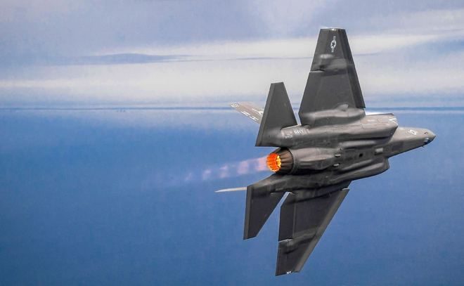 美军终于认清现实:歼-16挂载霹雳-17可能越级摧毁全部的F35(图3)